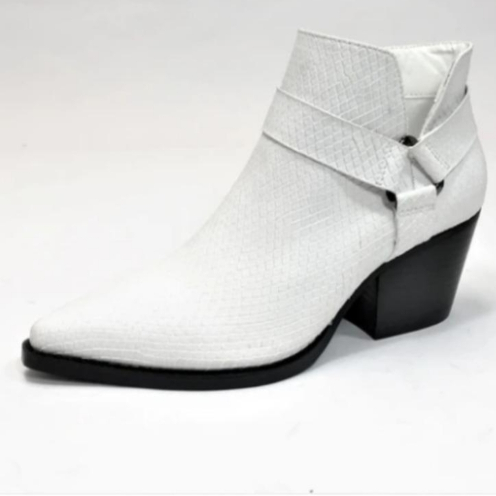 A RIDER GIRL GOLDIE SNAKE WHITE BOOTIES, SIZE 10
